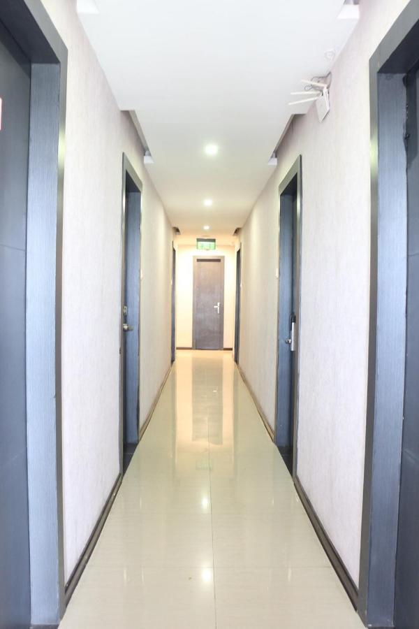 Crew Express Hotel Lubukpakam Extérieur photo